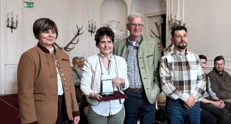 Hatvanegy solymász Hatvanban