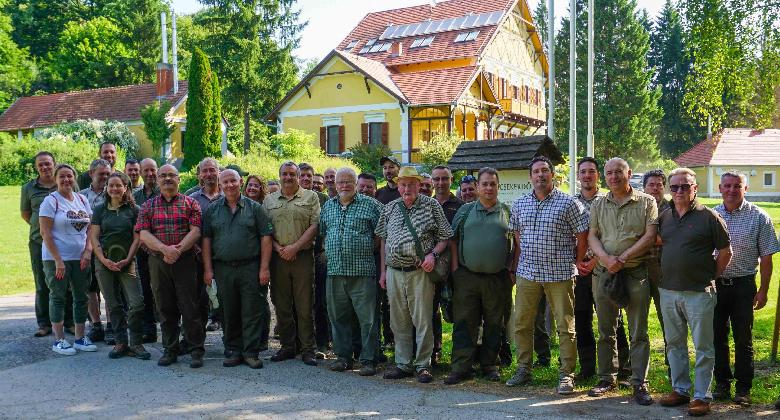 Fejér vadászok a Mecsekerdő Zrt-nél
